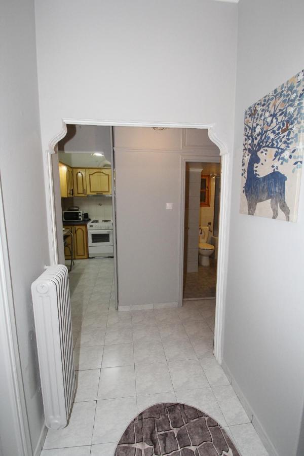 Agios Nikolaos Train Station 1 Bedroom 4 Pers. アテネ エクステリア 写真